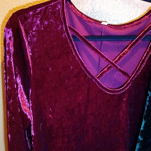 Velvet Tunic NWT - Picture 4 of 7
